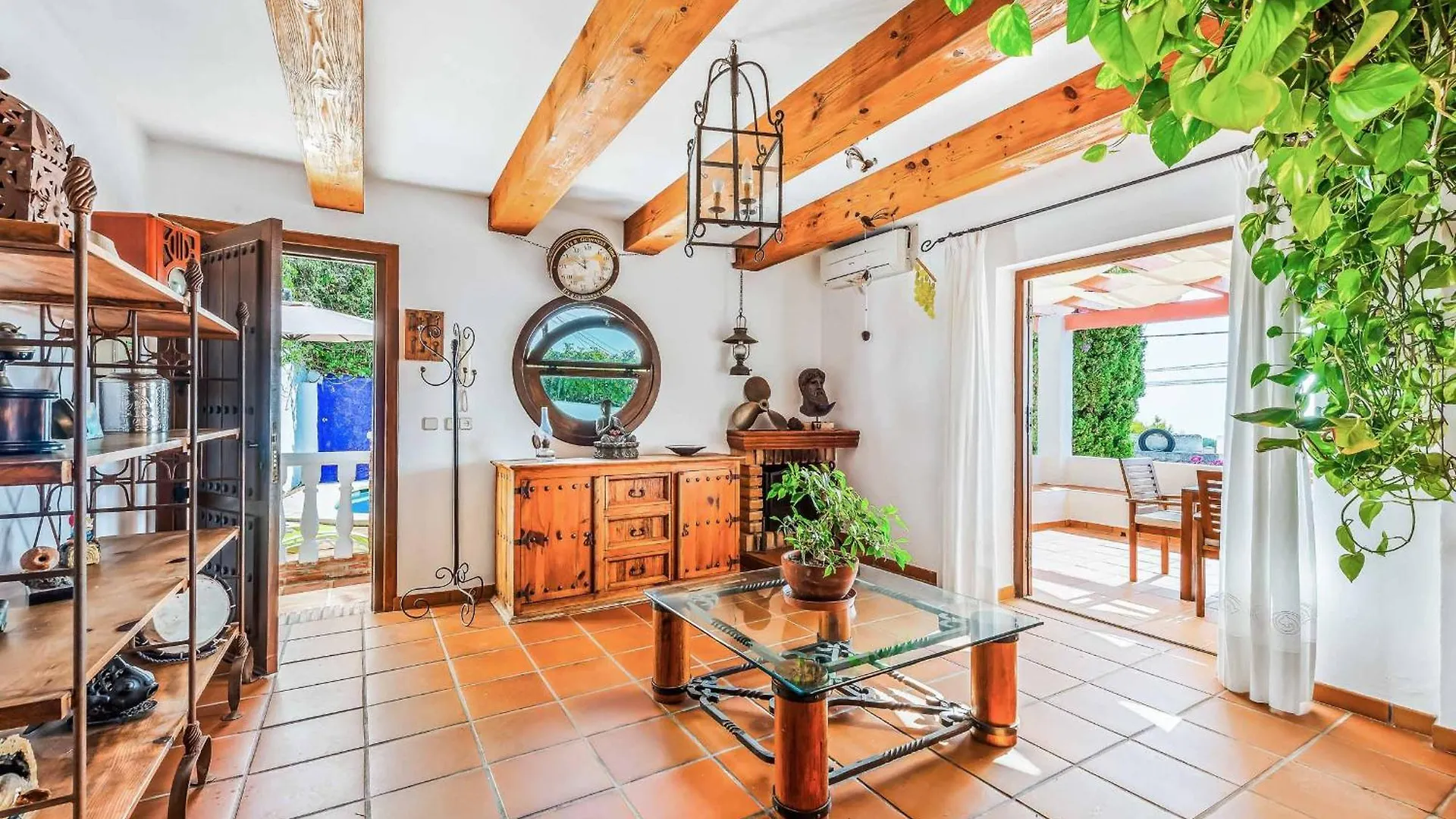 Villa Capistrano Nerja 0*,  Spain